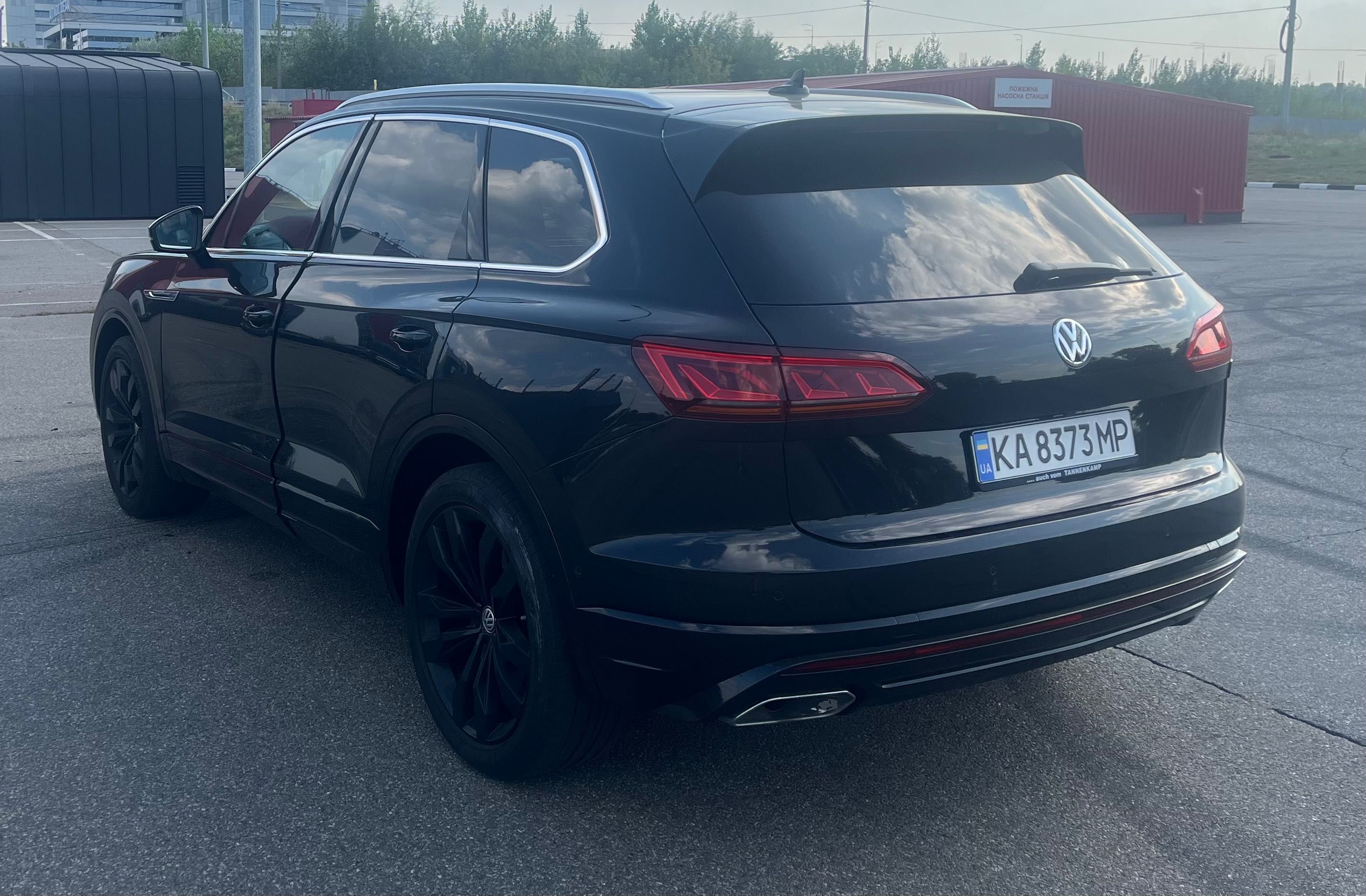 Volkswagen Touareg 2018  3.0 TDI AT (287 к.с.) AWD • R-Line