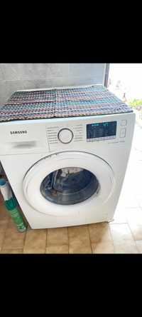 Máquina de lavar 9 kilos