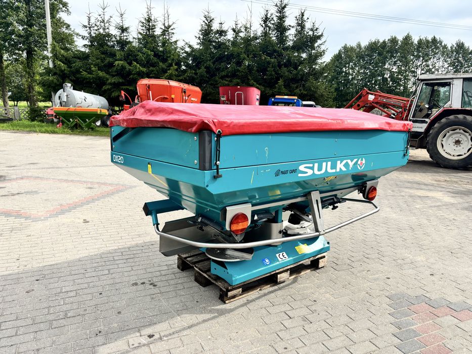 Rozsiewacz nawozów Sulky DX 20 rok 2017 amazone siewka nawozu siewnik