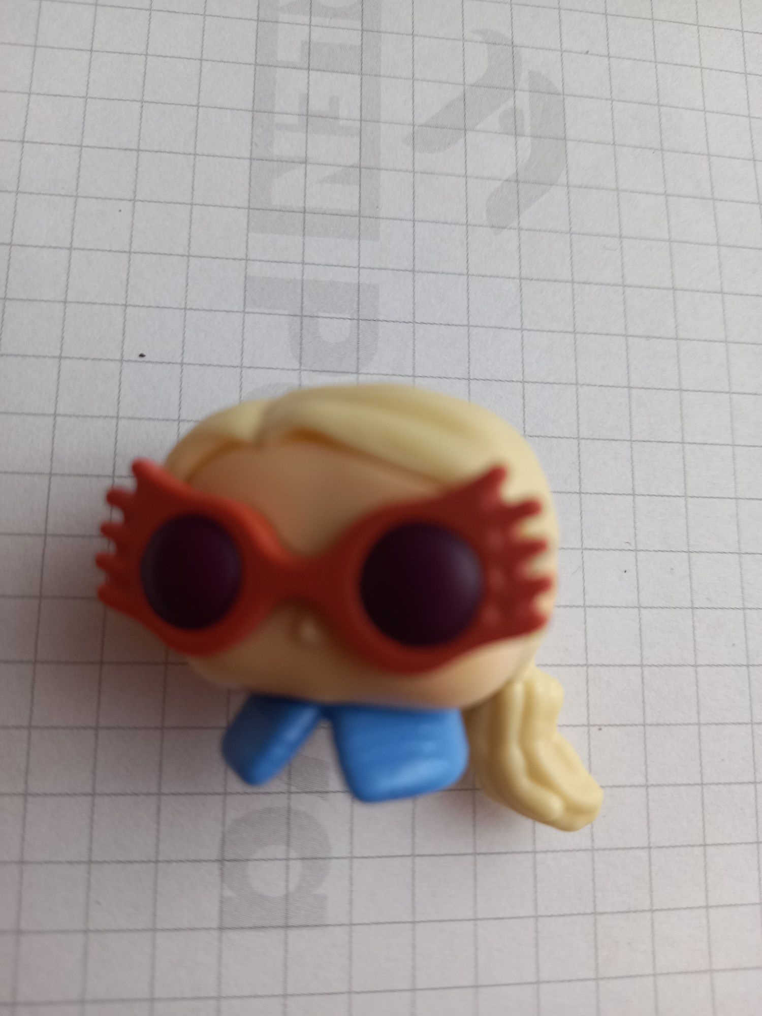 Luna na ołówek jajko kinder Joy funko pop