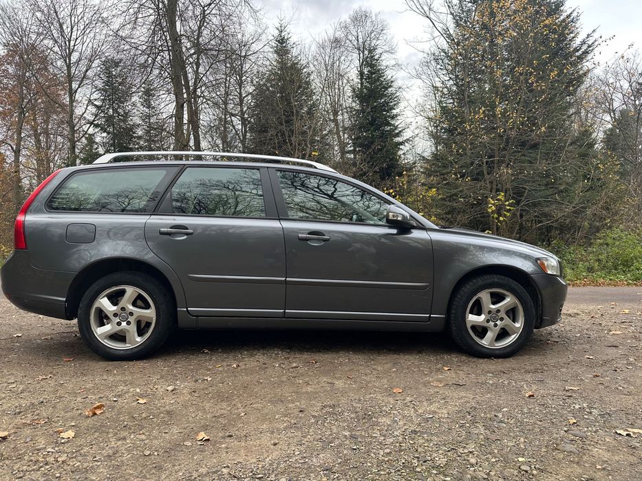 Volvo v50 2011 року 1.6 d2