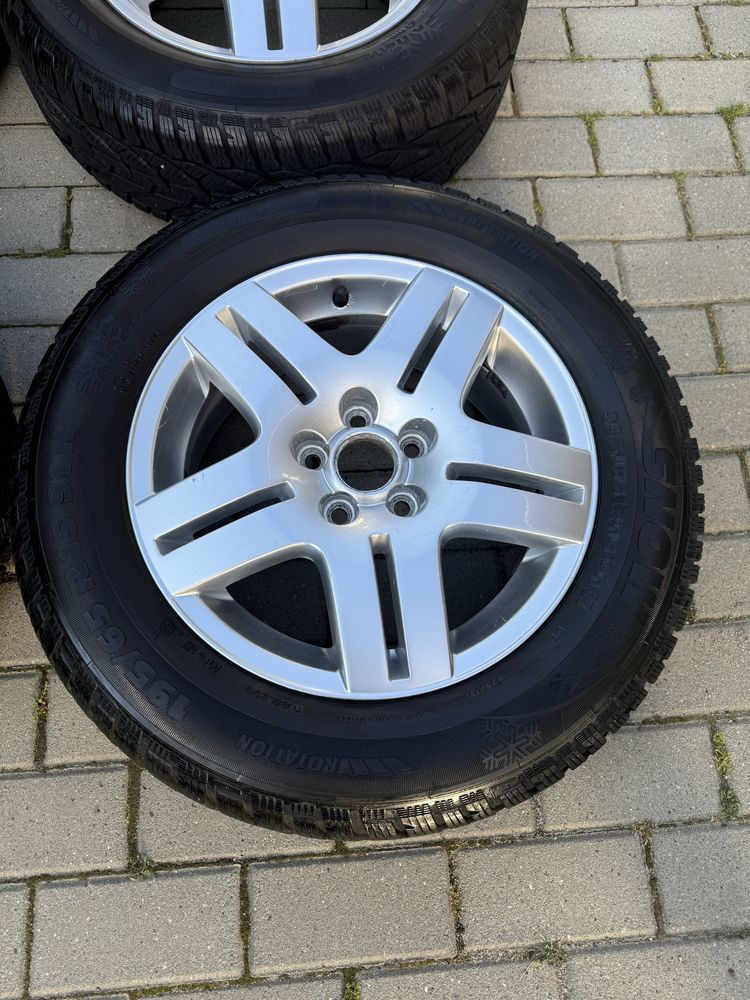 Felgi 5x100 r15 z oponami zimowymi