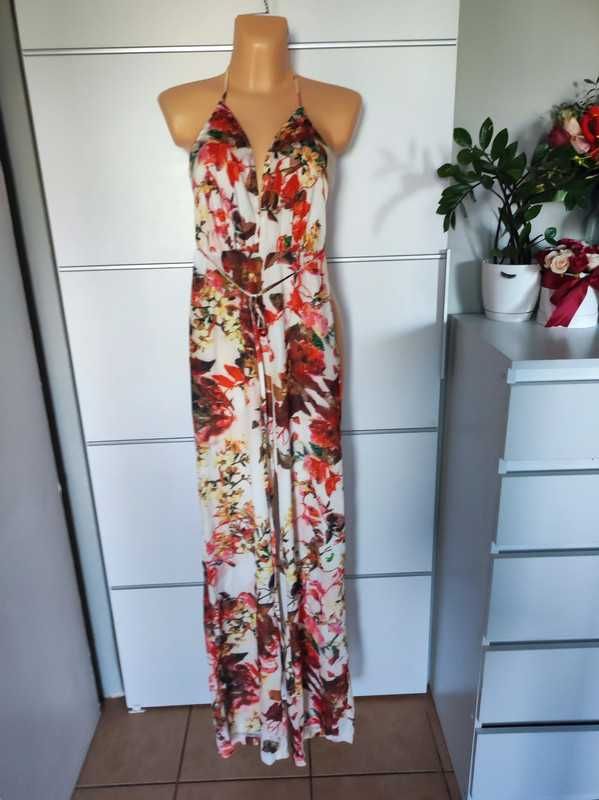 PrettyLittleThing r 32 kombinezon w kwiaty Nowy mały rozmiar