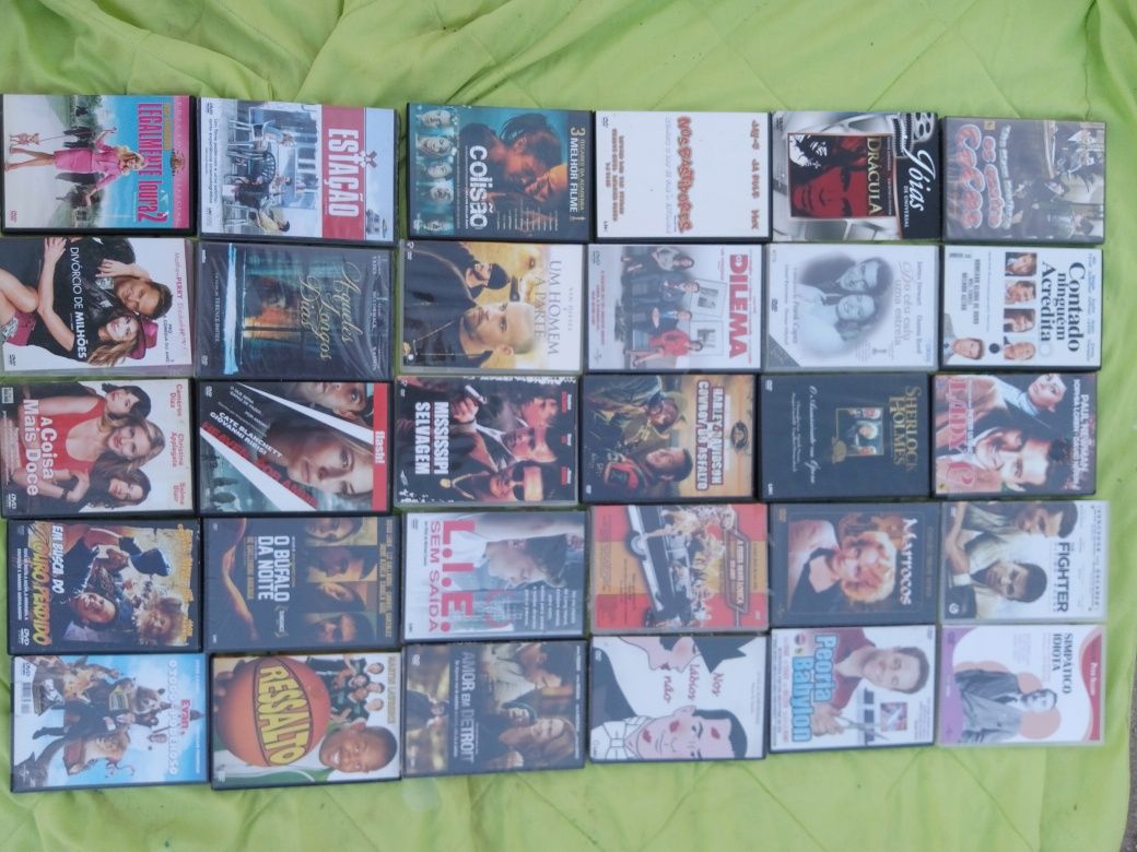 30 DVDs incluindo A coisa mais doce