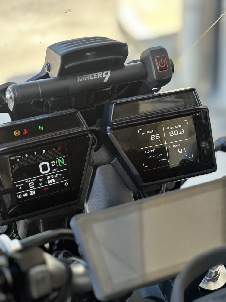 YAMAHA TRACER 9 - 2022 c/ Extras!