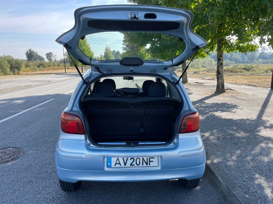 Toyota Yaris 1.3 VVTI - ABS - A/C