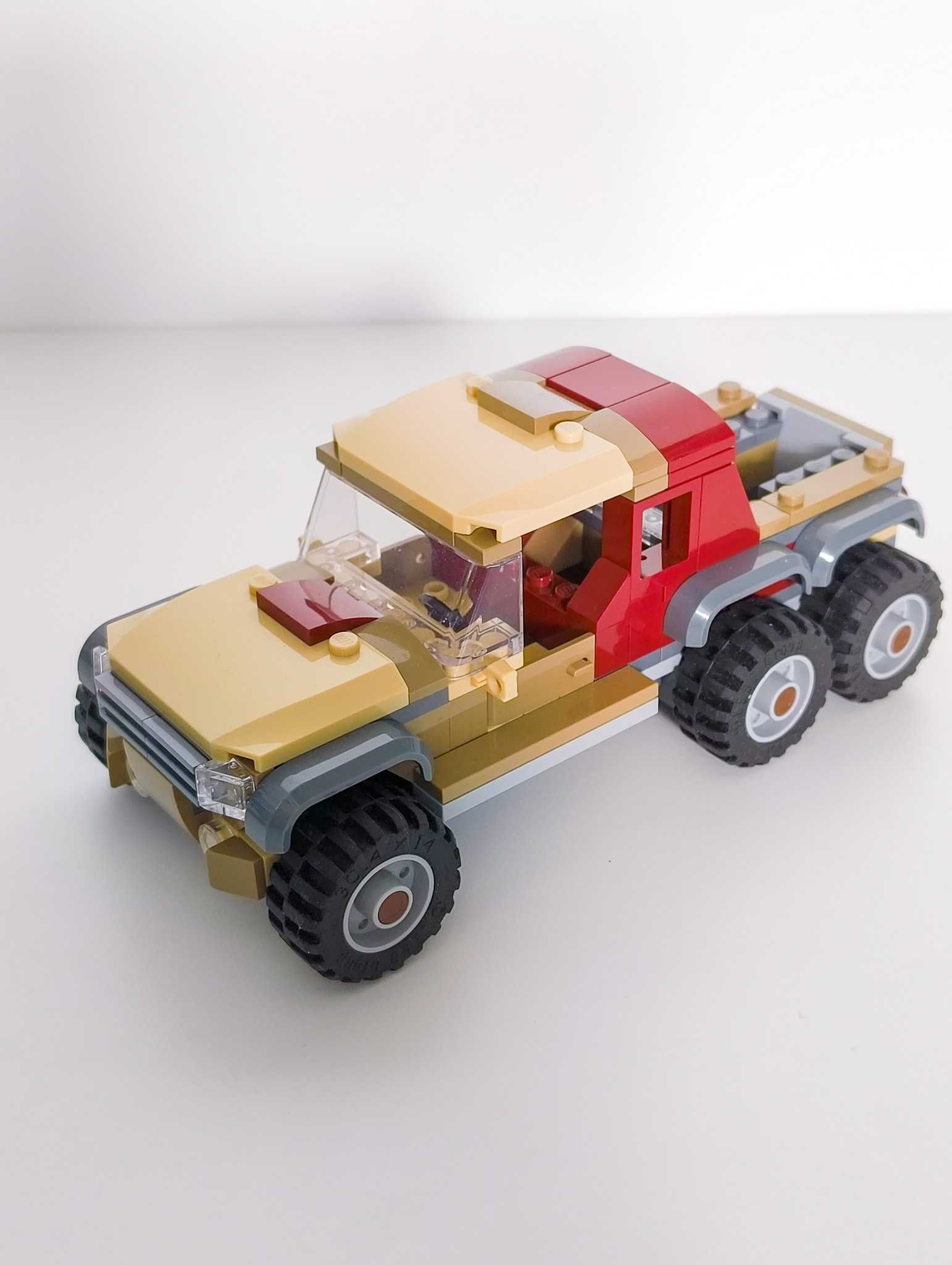 LEGO Jurassic World 76941 - Pościg za karnotaurem