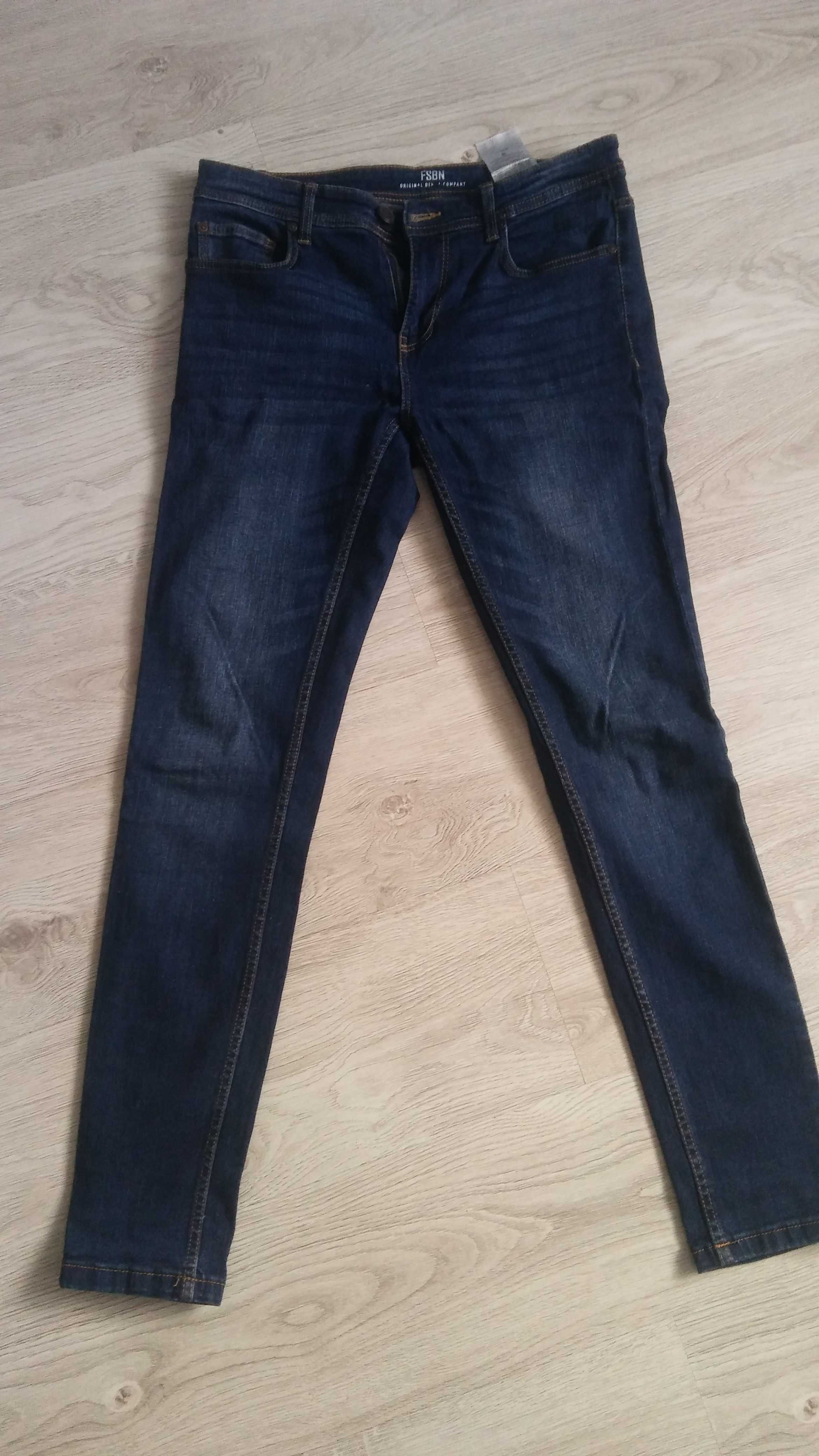 Spodnie jeans FSBN