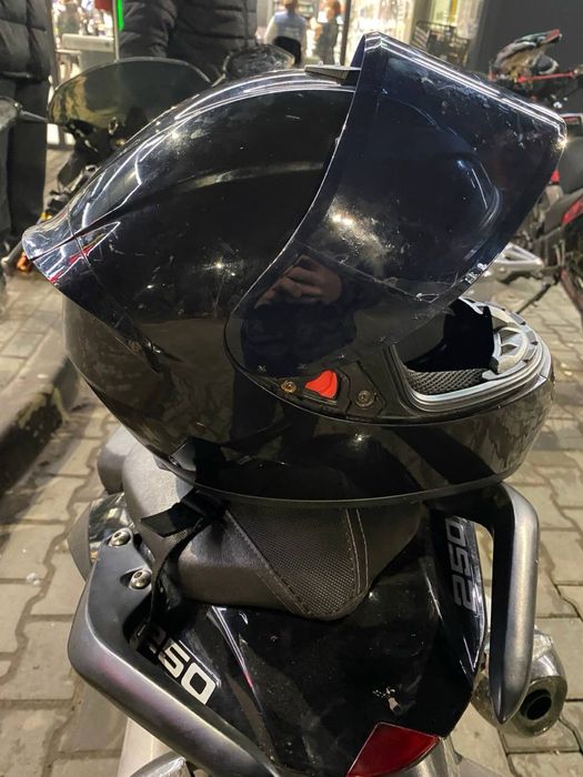 Шолом м розмір з гарнітурую