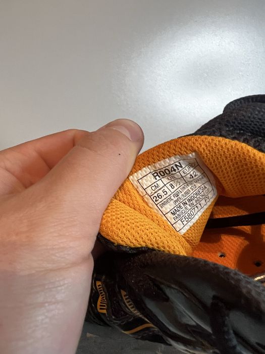 Кросівки ASICS Gel-Blade 3 – чорні з жовтими акцентам