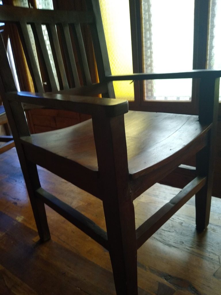 Solidny Stół I krzesła