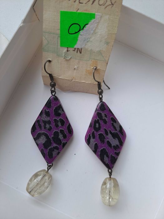 Kolczyki wiszące fioletowe romby nowe