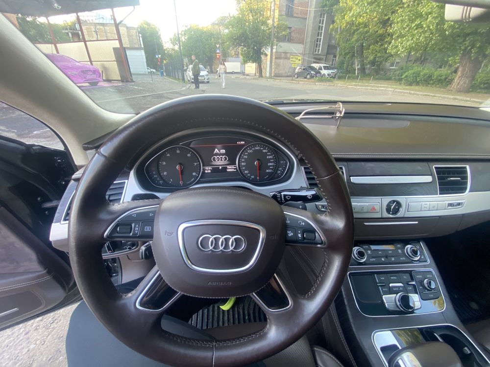 Audi A8 Long 2013 4.0 Quattro