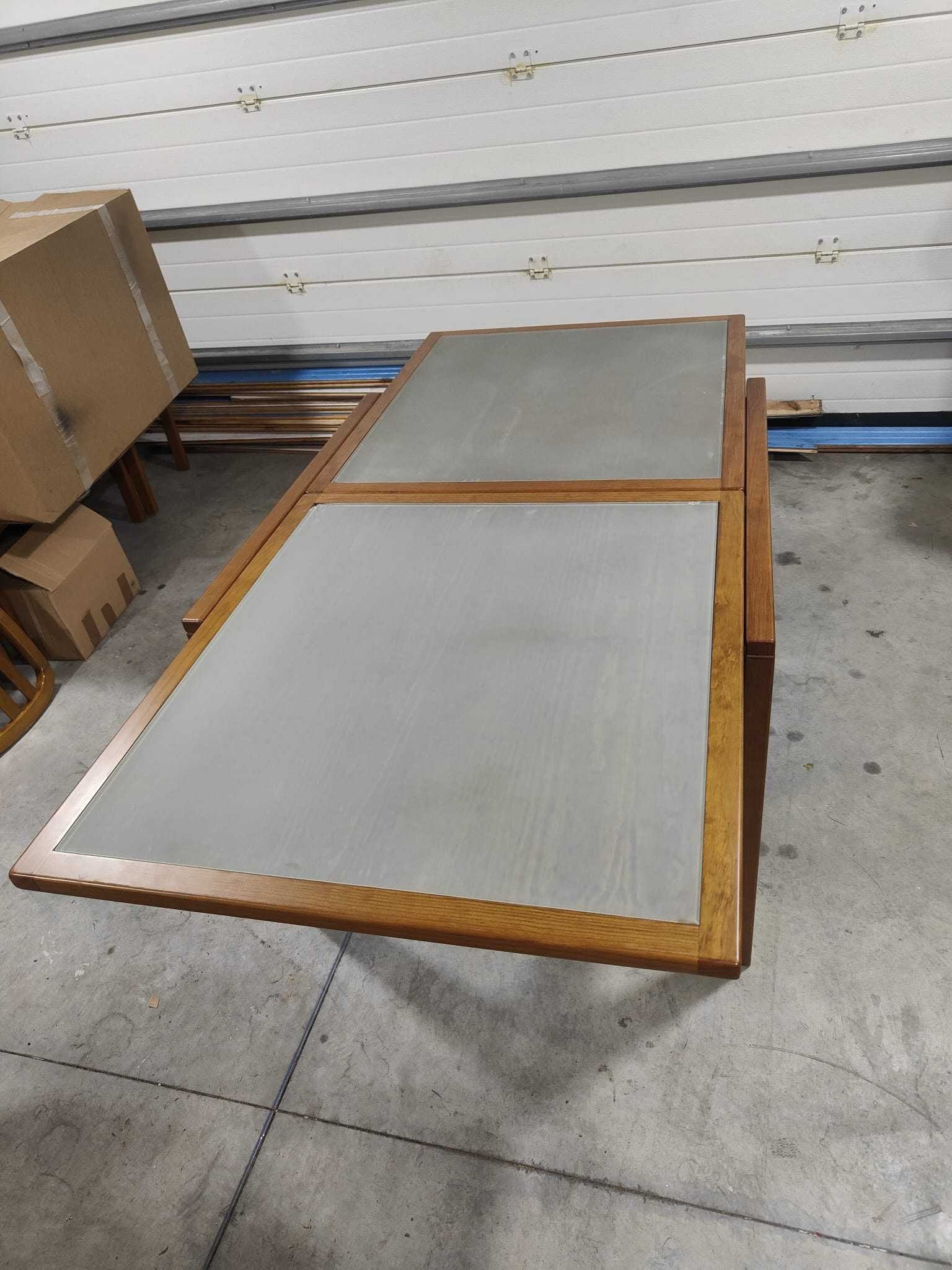 Conjunto mesa de sala extensível com 4 cadeiras