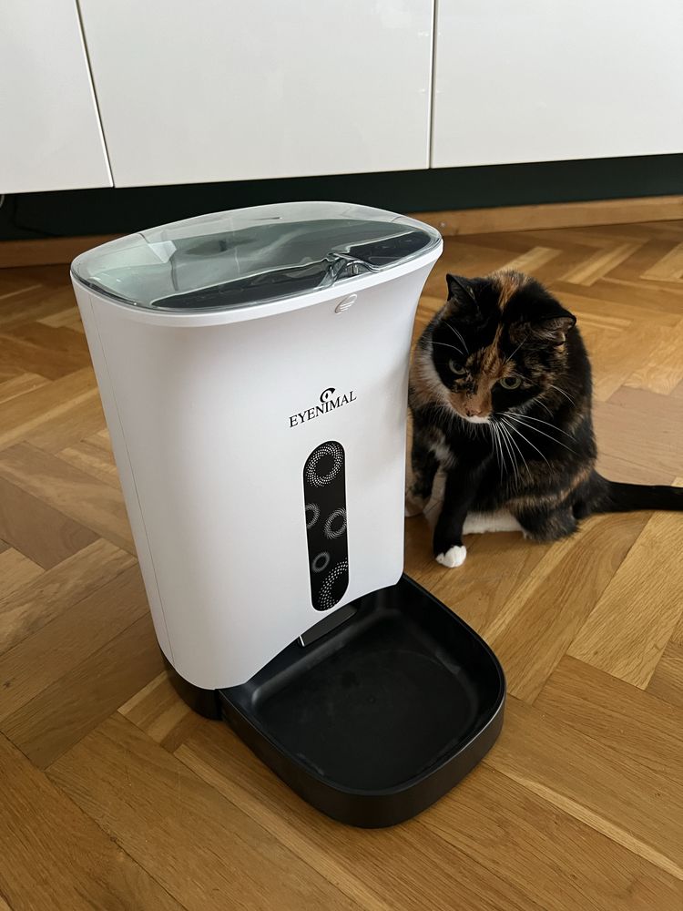 Podajnik karmy EYENIMAL Small Pet Feeder