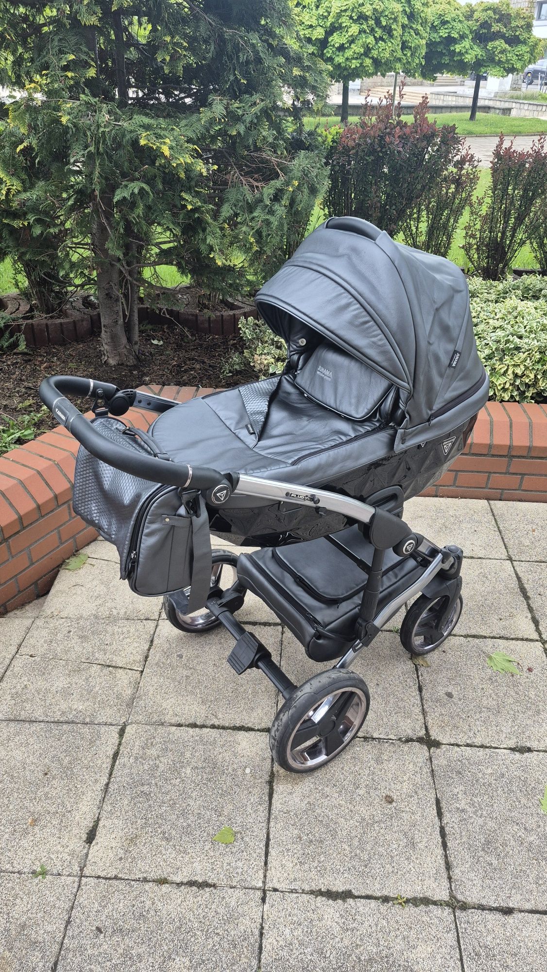 Wózek firmy junama diamond 3w1