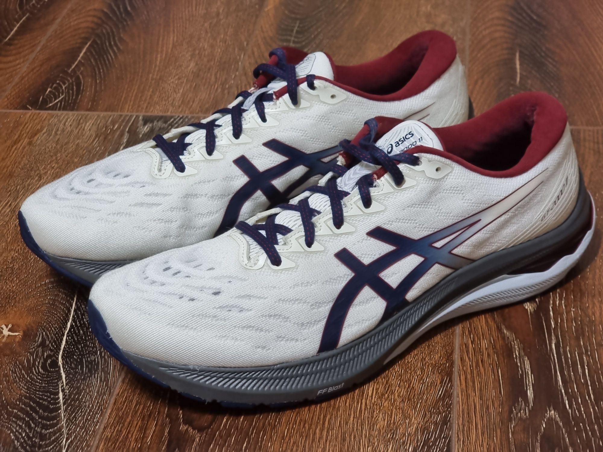 Оригінал 100% чоловічі кросівки asics gt 2000 11 euro 48