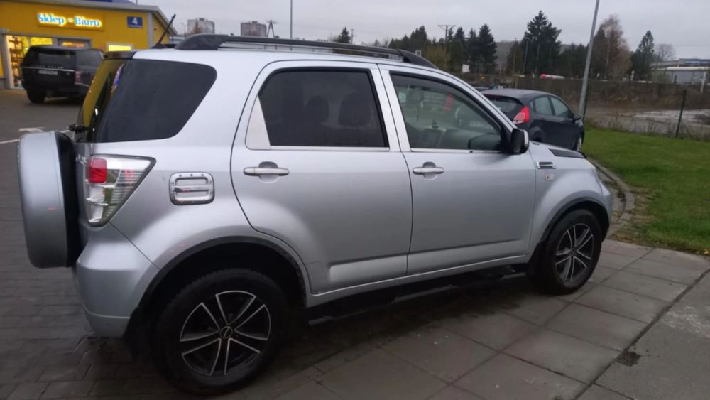 Daihatsu Terios Daihatsu Terios 1.5 B+LPG napęd na tył