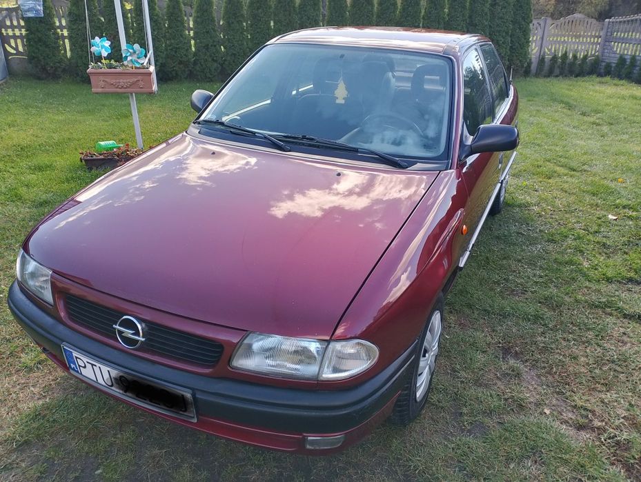 Opel Astra F Classic sedan wspomaganie