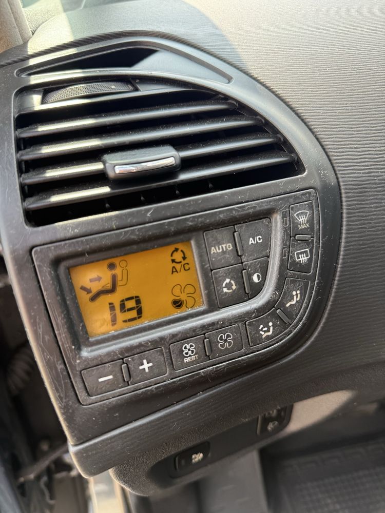 Citroen C4 Picasso 7 МІСЦЬ !