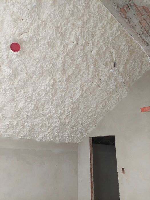 Ocieplenie poddasza pianką pur,ocieplenia pianą pur,ocieplenie pur