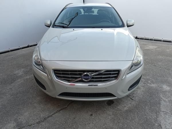 Para Peças Volvo V60 I (155, 157)