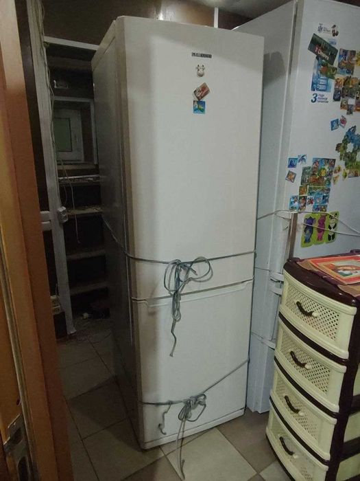 Продам холодильник Samsung