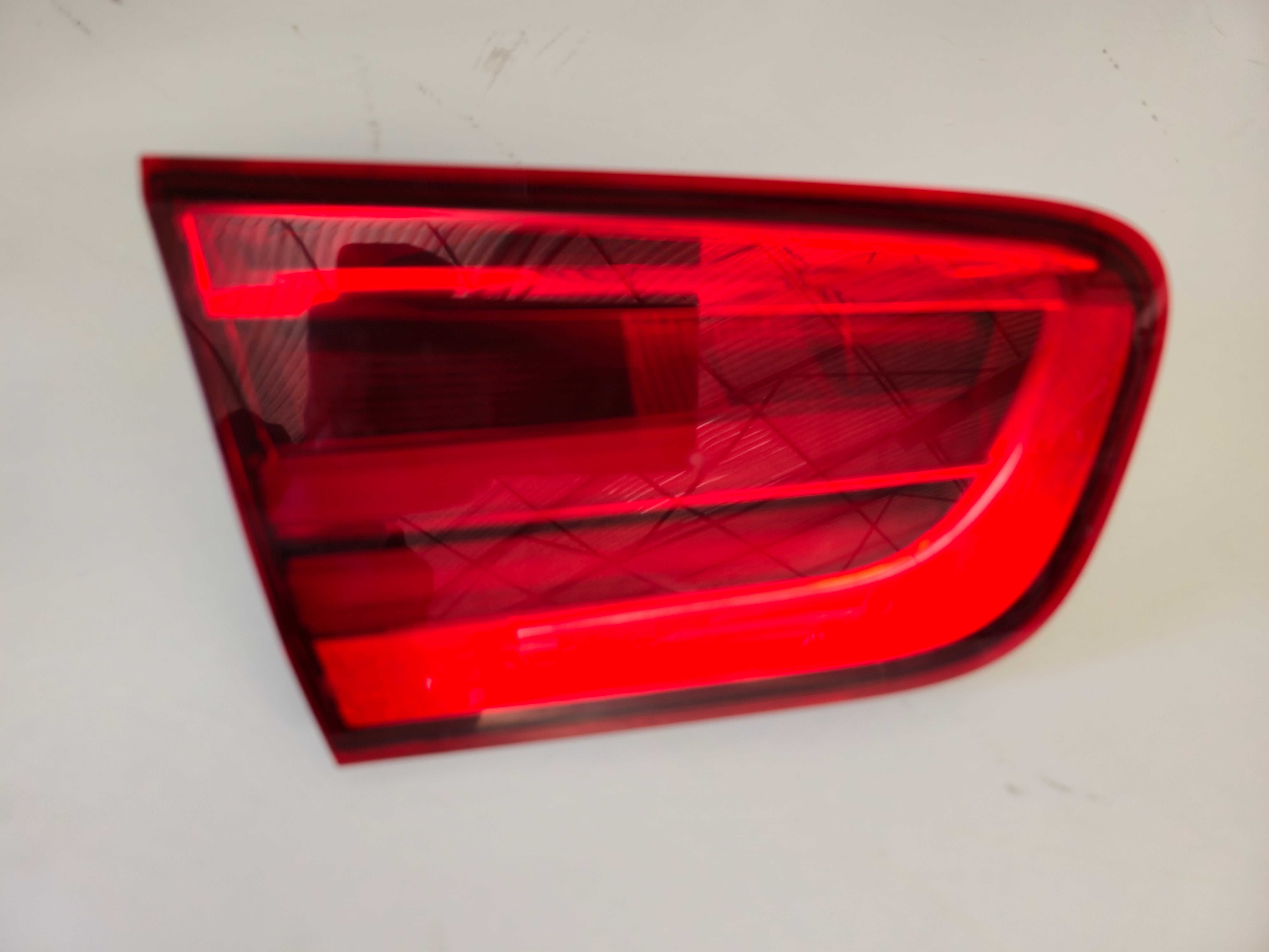 Farolim mala esquerdo BMW Serie 1 F20 LCI (2014 a 2019)