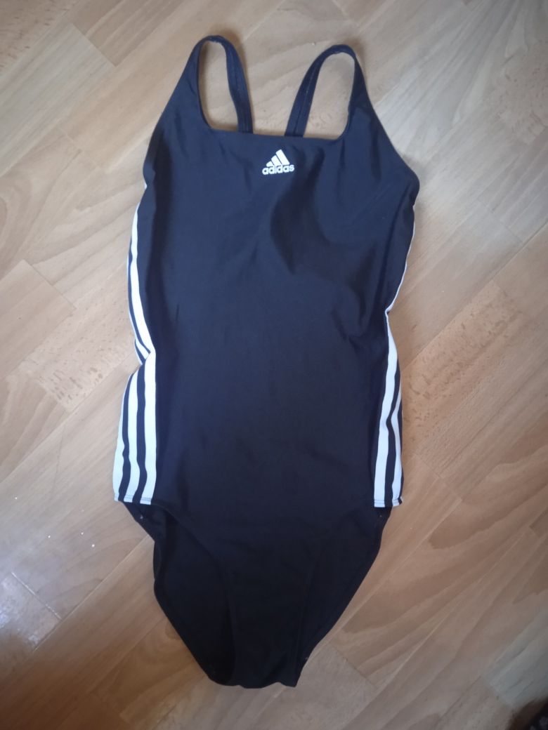 Купальник ADIDAS для бассейна , моря  р. UK 32(US 6)