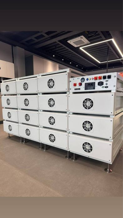 Deye Інвертори акумуляторні батареї, сонячні панелі