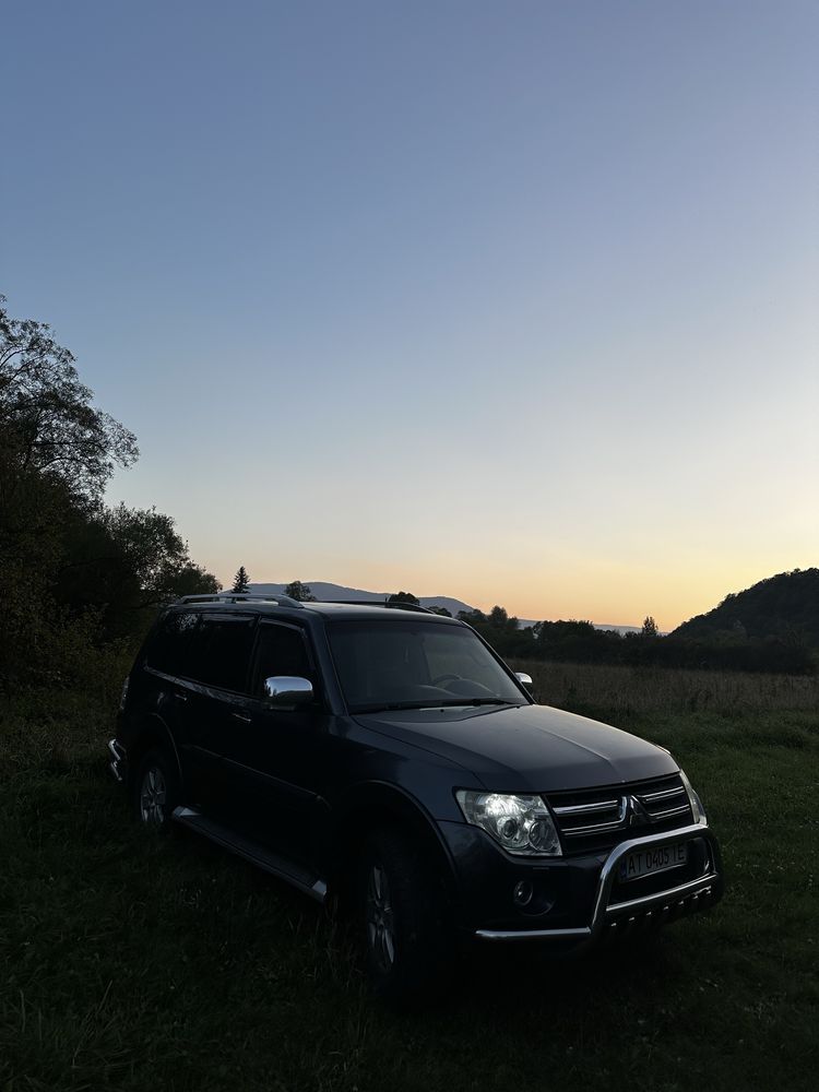 Mitsubishi Pajero 4