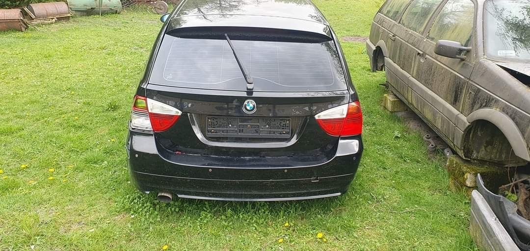 Witam posiadam bmw e91 benzyna 2.0 na części. Brak tylko silnika