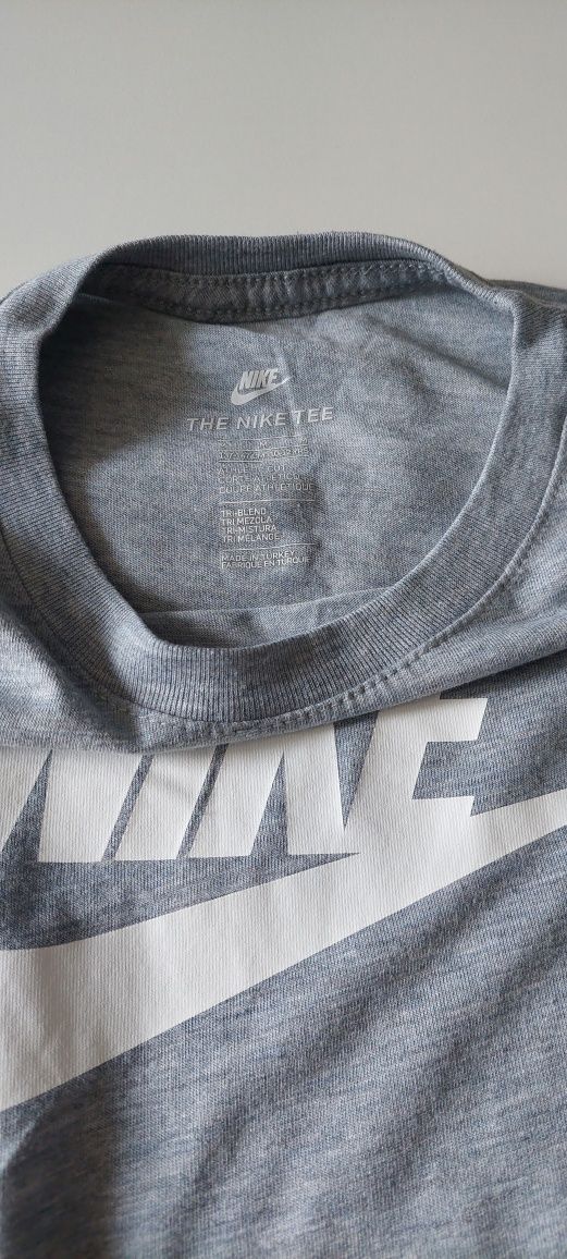 Koszulka Nike rozmiar  137-147 cm-1