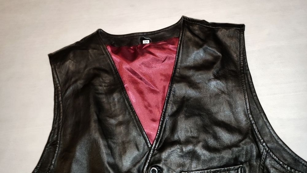 Kamizelka skórzana męska wiązana 54
