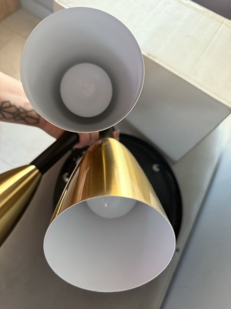 Nowa lampa sufitowa zlota zarowki gratis