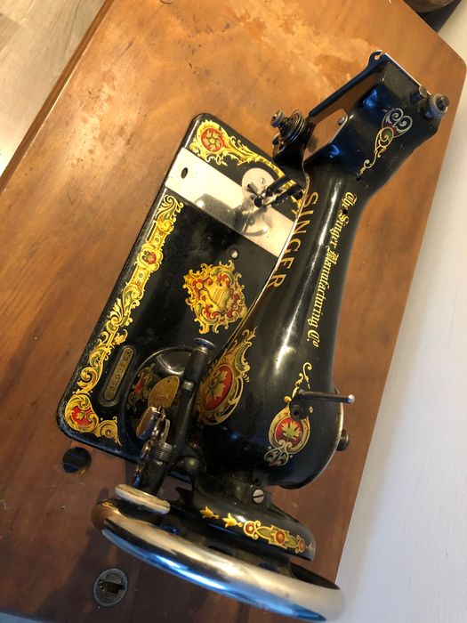 Maszyna do szycia stolik SINGER zabytek antyk z Włoch