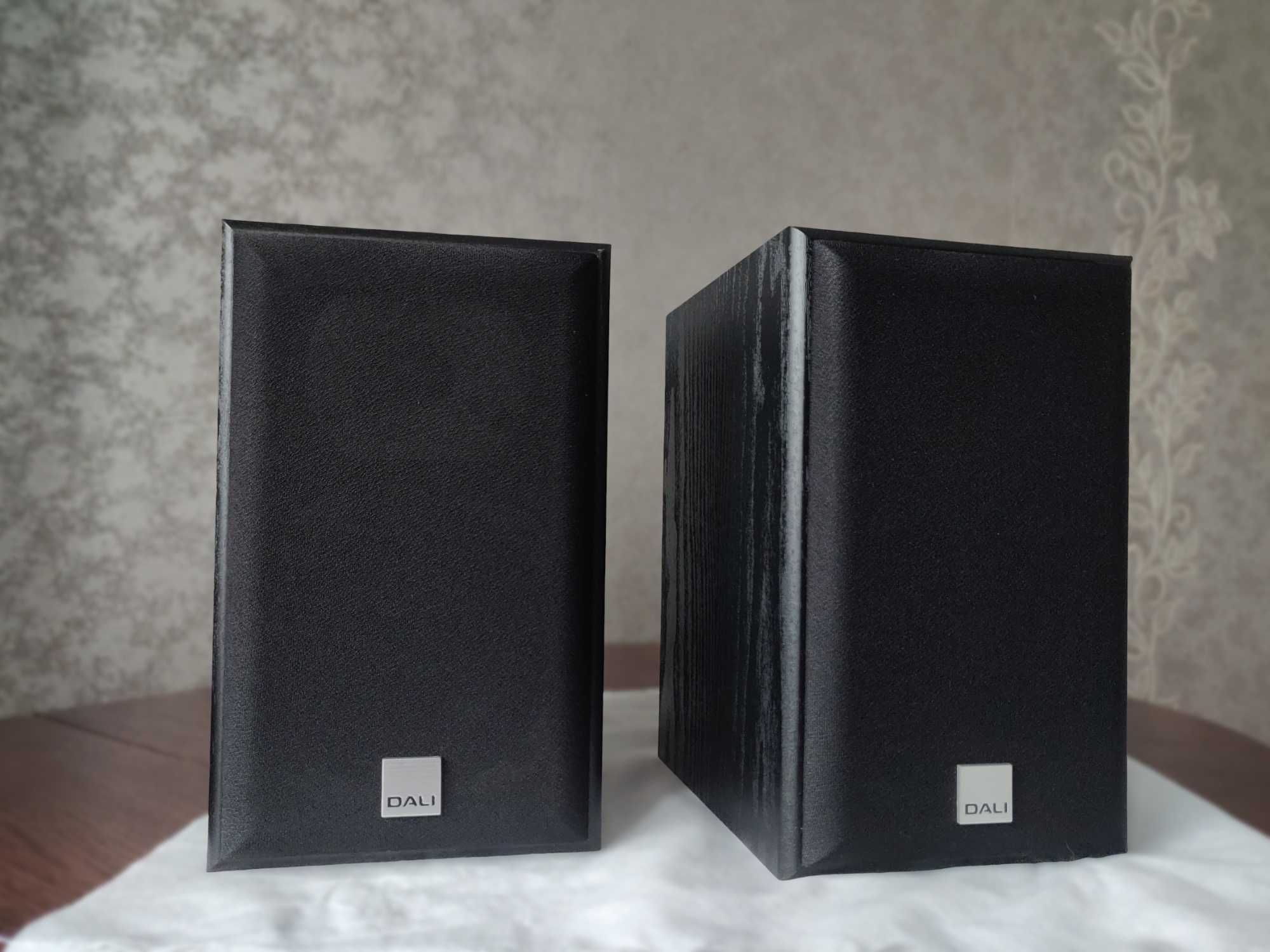 DALI Spektor 1 Black Ash
