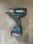Klucz akumlatorowy udarowy Makita + bateria 6.0ah 2100nm uchwyt 3/4