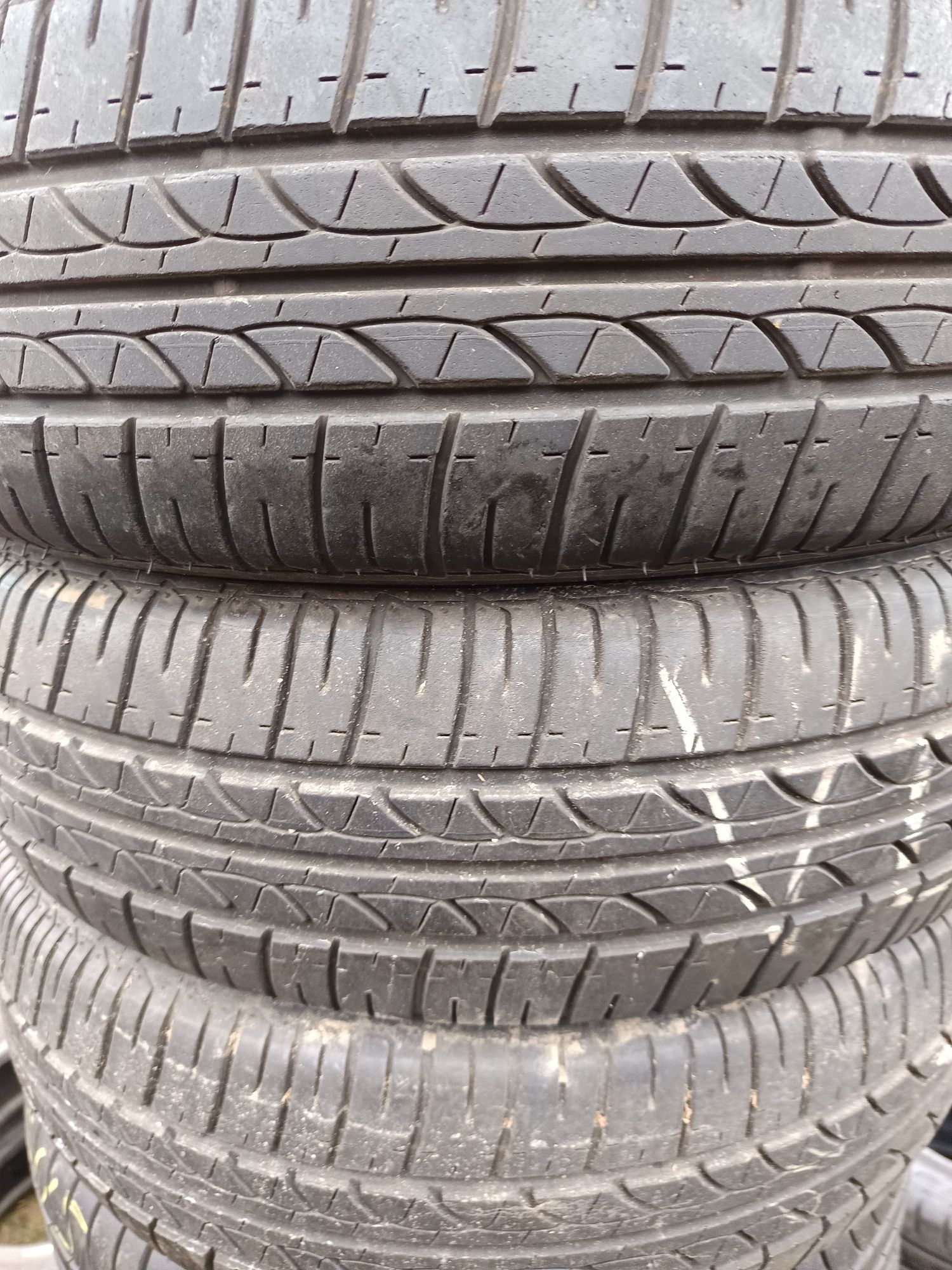 Opony 175/65 r15 super stan