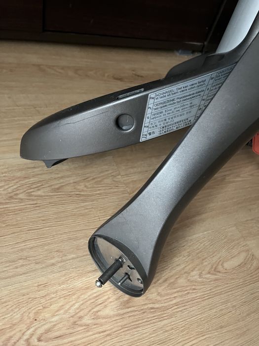 Stelaż Stokke Xplory V4 z kierownicą