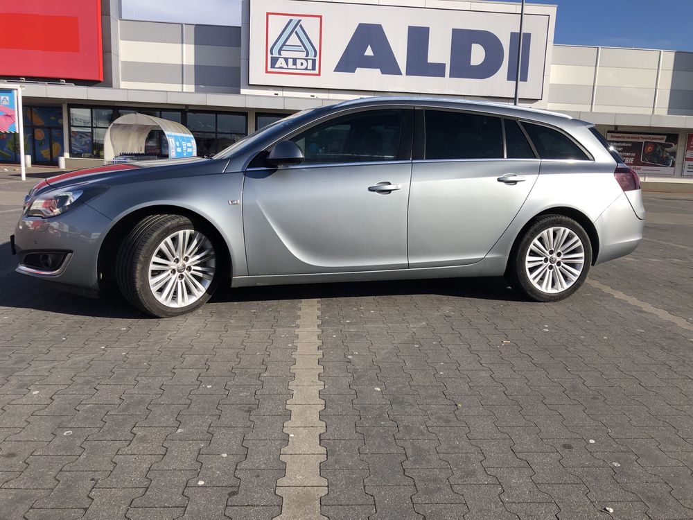 Opel insignia sport