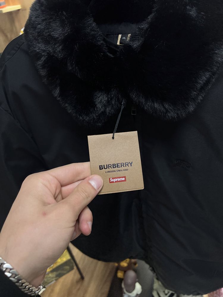 Куртка Supreme x Burberry Shearly Down Jacket Black Logo