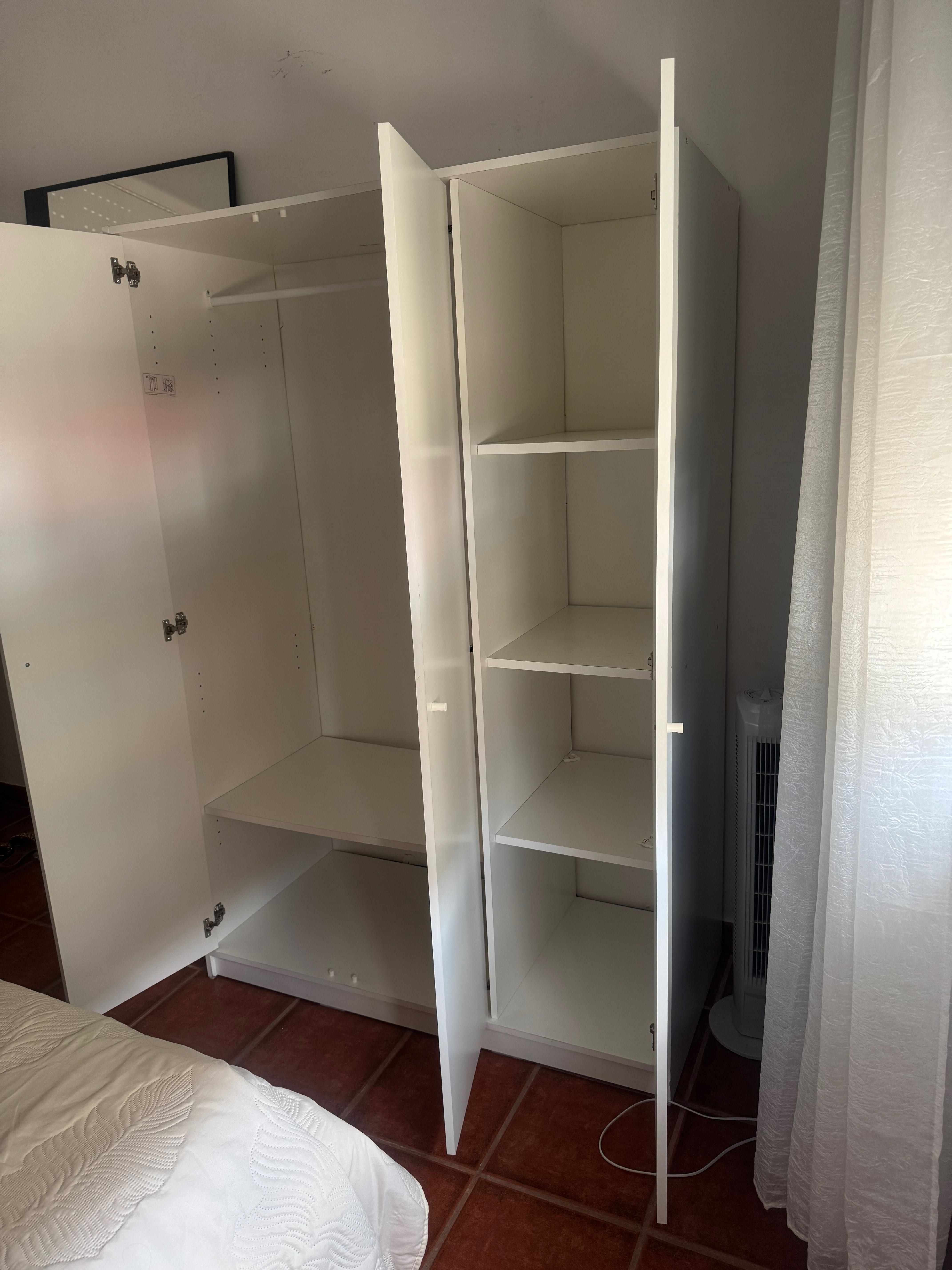 Roupeiro 3 portas IKEA