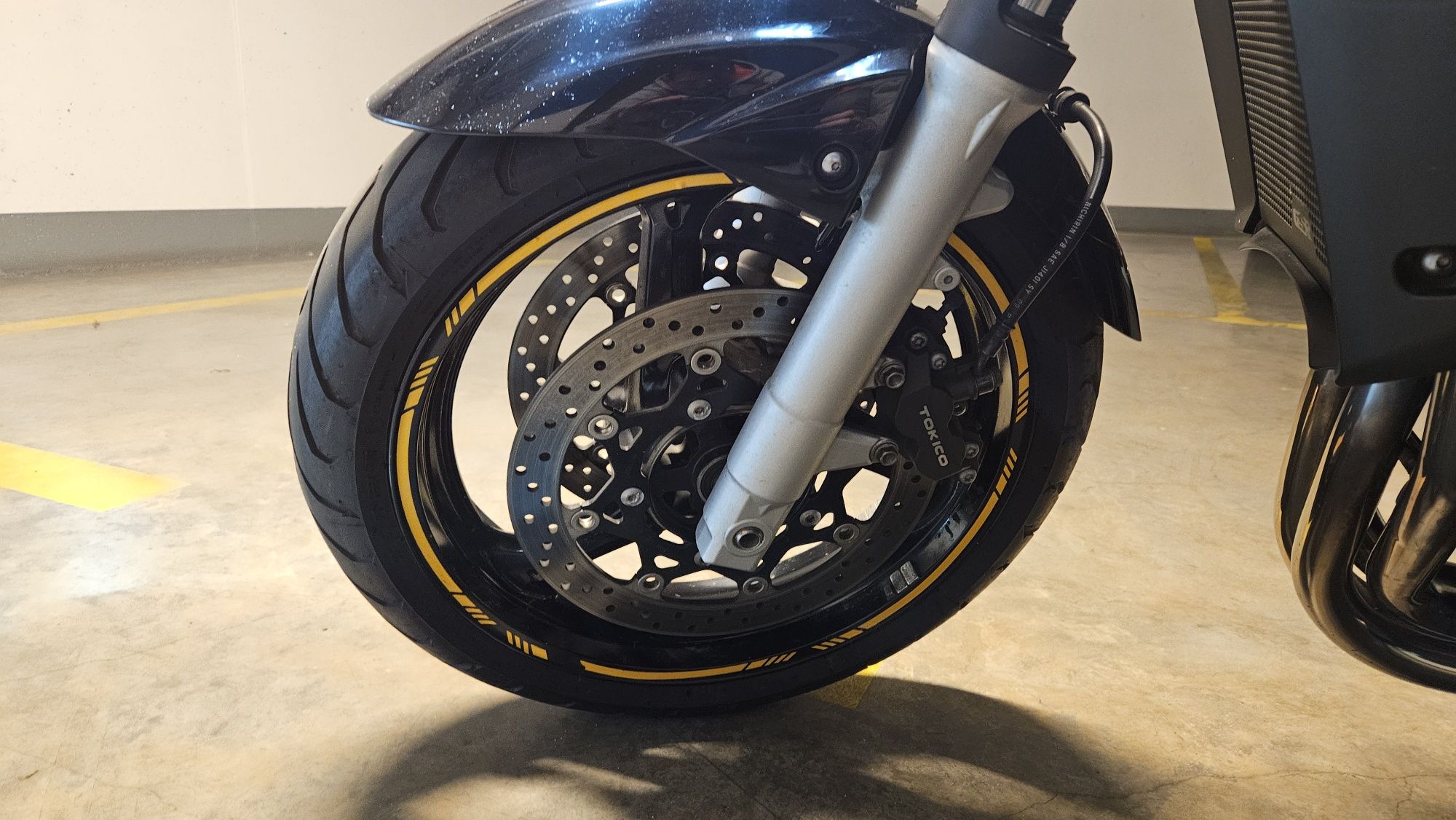 Sprzedam Suzuki GSR 600, rok 2006
