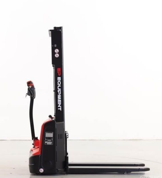 Porta Paletes , Empilhador , Stacker 1500kg , Elev.3Mt , Novo
