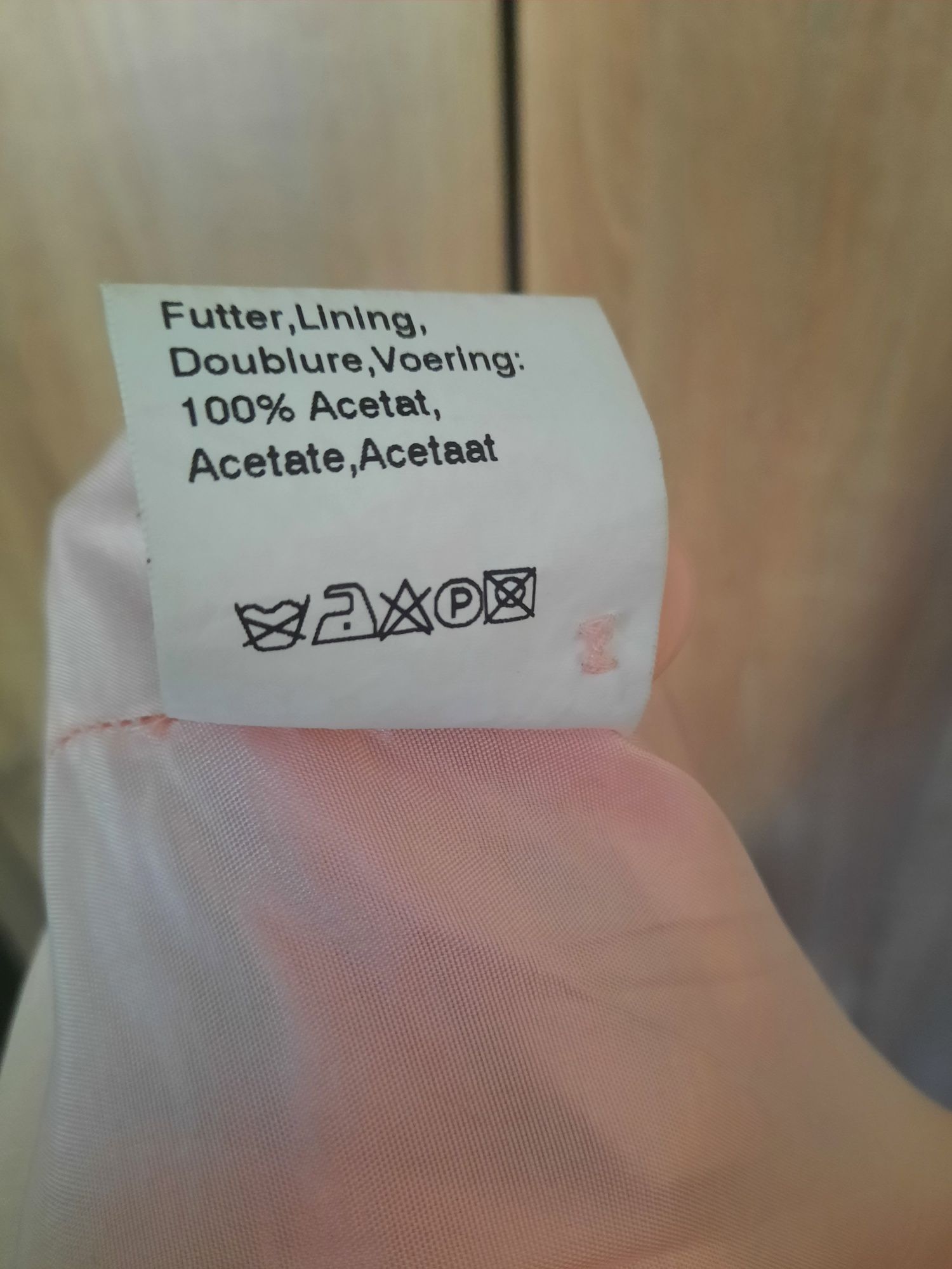 Jasnoróżowy żakiet Montego 100% len (materiał zewnętrzny) rozmiar 34