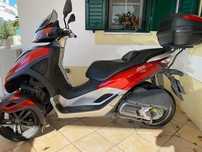 Piaggio MP3  yourban carta de carro 300cc