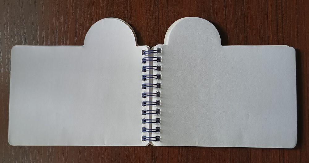 Notes z grafiką Rybek z kreskówki Disneya