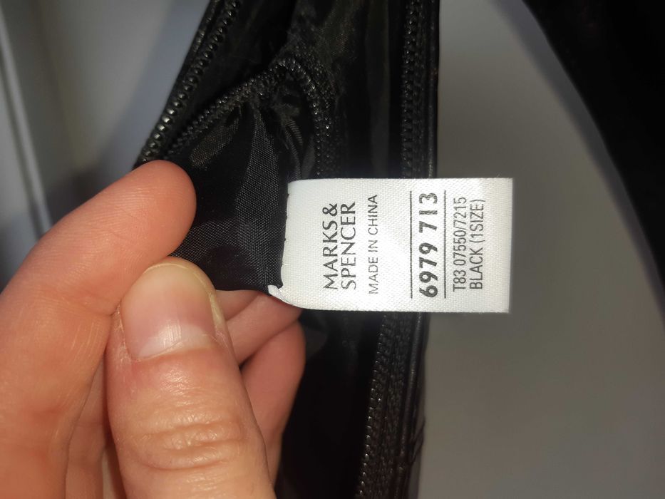Сумка кожа женская  черная MARKS & SPENCER