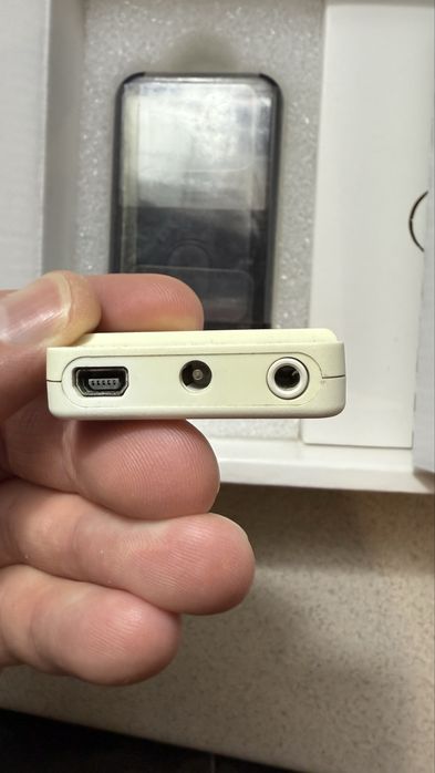 Продам плеєр zen на 30 гіг